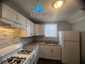 1311 E Columbus Dr in East Chicago, IN - Building Photo - Building Photo