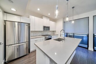 4201 Pennsylvania Ave in Glendale, CA - Building Photo - Building Photo