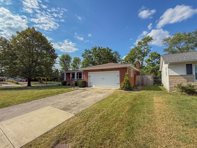 3084 Sawyer Dr in Grove City, OH - Building Photo - Building Photo