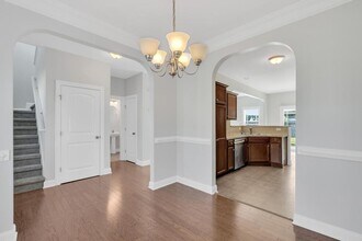 913 Dynamo Ln in Jacksonville, NC - Building Photo - Building Photo