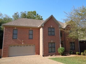 928 Wonderland Pass in Hermitage, TN - Building Photo