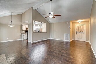 3915 Stovepipe Ln in Sugar Land, TX - Building Photo - Building Photo