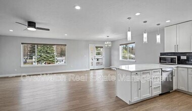 2501 Boniface Pkwy in Anchorage, AK - Building Photo - Building Photo