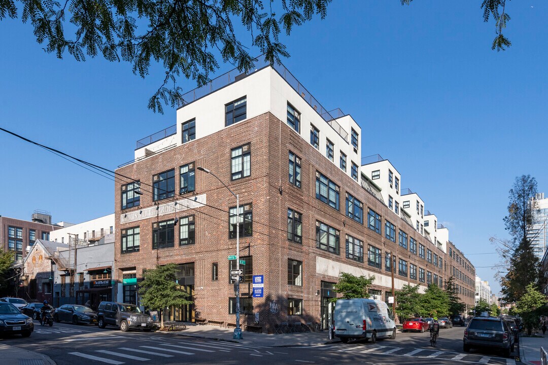 Lewis Steel Building in Brooklyn, NY - Foto de edificio