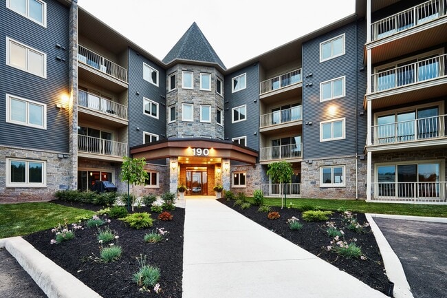 Mapleton Estates Apartments in Moncton, NB - Building Photo - Building Photo