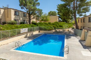 Park View Apartments in Victorville, CA - Building Photo