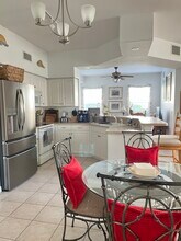 10102 L Pavia Blvd in Venice, FL - Building Photo - Building Photo