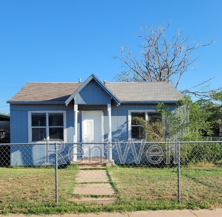 2806 1st Pl in Lubbock, TX - Building Photo