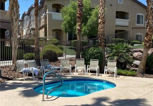 8805 Jeffreys St in Las Vegas, NV - Building Photo - Building Photo