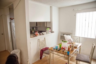 Bonnie Brae Apartments in Los Angeles, CA - Building Photo - Interior Photo