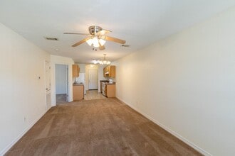 17239 Avondale Cir in Biloxi, MS - Building Photo - Building Photo