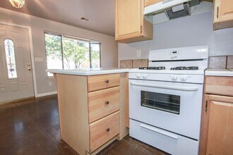 202 Robinson Dr in Prescott, AZ - Foto de edificio - Building Photo