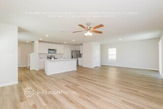 4612 Coastal Storm Gln in Palmetto, FL - Building Photo - Building Photo