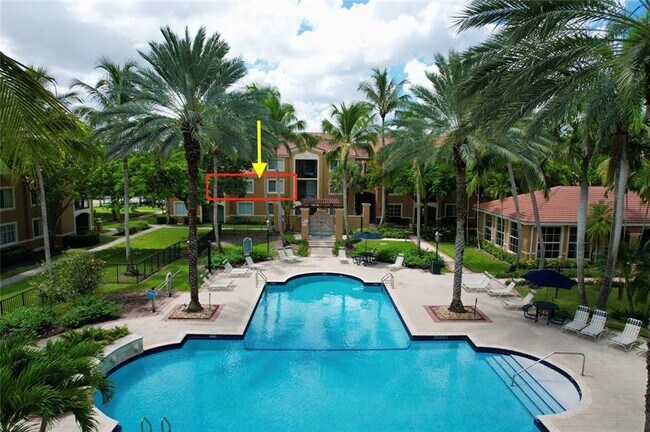 7940 N Nob Hill Rd in Tamarac, FL - Building Photo - Building Photo