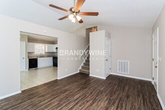 216 Remington Ct in Dallas, GA - Foto de edificio - Building Photo