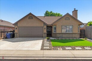 1712 Beethoven Way in Modesto, CA - Building Photo