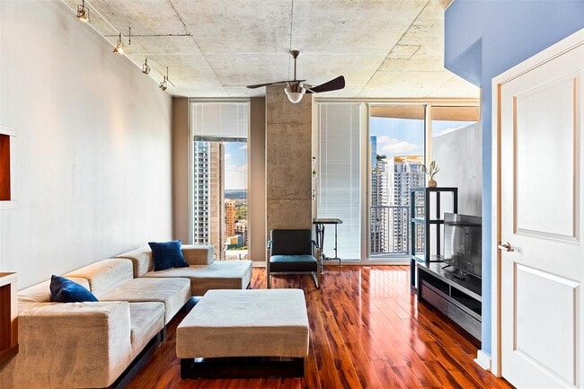 property at 360 Nueces St