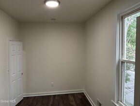 91 Park Ave in Cohoes, NY - Building Photo - Building Photo