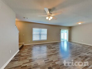 14412 Haddon Mist Dr in Wimauma, FL - Building Photo - Building Photo