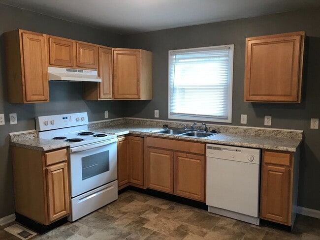 2 Philip Ct in Indianapolis, IN - Building Photo - Building Photo