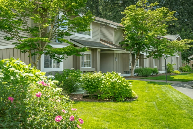 Stonegate Apartments in Lakewood, WA - Foto de edificio - Building Photo