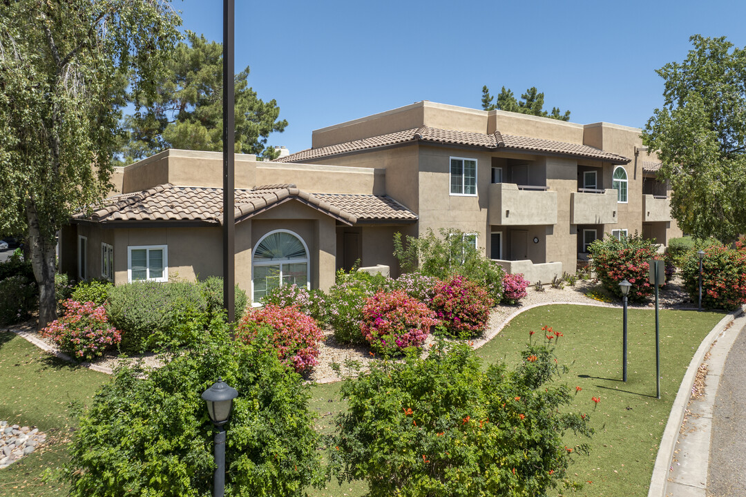 Aventura Condos in Scottsdale, AZ - Building Photo