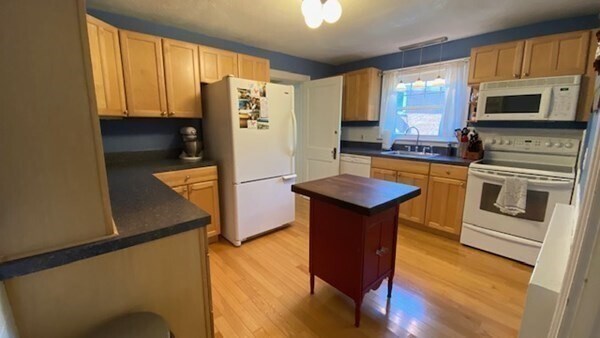 297 Walnut St, Unit 1