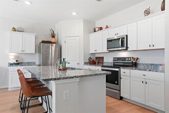 19419 Cloudy Bay Dr in Pflugerville, TX - Building Photo - Building Photo