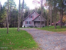 220 Birchwood Pl in Northville, NY - Building Photo