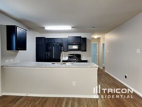 5050 Everett Loop in Converse, TX - Building Photo - Building Photo