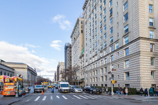 1016 Fifth Ave in New York, NY - Foto de edificio - Building Photo