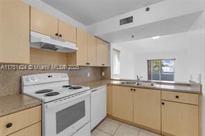 2800 SW 7th St, Unit # 201 in Miami, FL - Building Photo - Building Photo