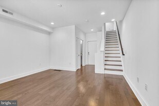 164 Master St in Philadelphia, PA - Building Photo