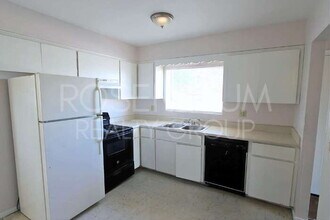 1000 N Pueblo Dr in Casa Grande, AZ - Foto de edificio - Building Photo