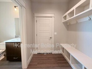 4400 E Wedge St in Nampa, ID - Building Photo - Building Photo