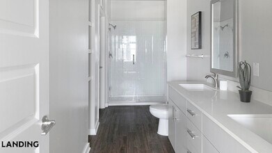 4902 Cosmos Cir, Unit 306 in Wimauma, FL - Foto de edificio - Building Photo