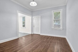 103 N 13th St, Unit B in Wilmington, NC - Foto de edificio - Building Photo