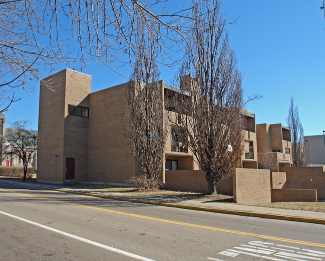 Maggie McKnight Apartments in Xenia, OH - Building Photo - Building Photo