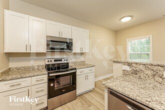 2121 Ledford Rd in Greensboro, NC - Building Photo - Building Photo