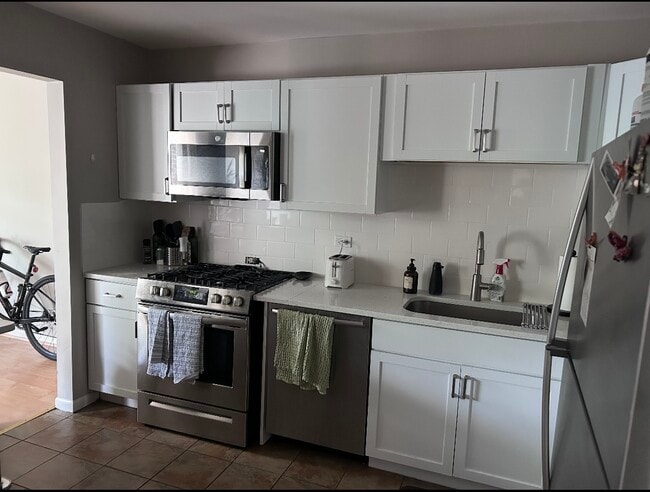 4731 Saint Joseph Creek Rd, Unit 2G in Lisle, IL - Building Photo - Building Photo