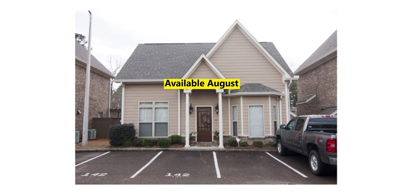 142 Fallsgrove Dr in Oxford, MS - Building Photo