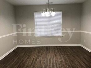 1283 Labrador Ln in Riverdale, GA - Building Photo - Building Photo