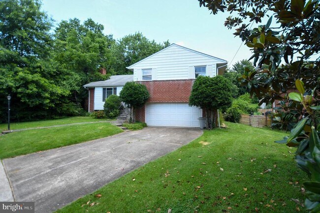 property at 2016 Cascade Rd