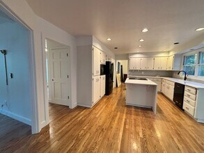 7 Walking Woods Dr in Lake Oswego, OR - Building Photo - Building Photo