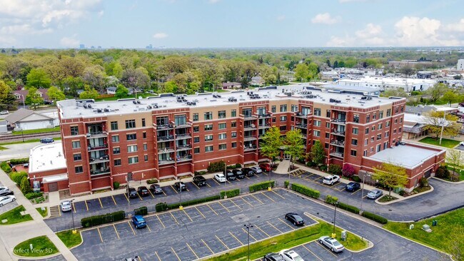 225 Main St, Unit 408 in Roselle, IL - Foto de edificio - Building Photo