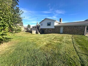 1573 Wagon Wheel Lane in Grand Blanc, MI - Building Photo - Building Photo