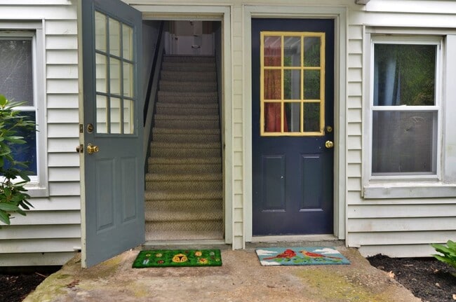 property at 10 Mountain Orchard Rd