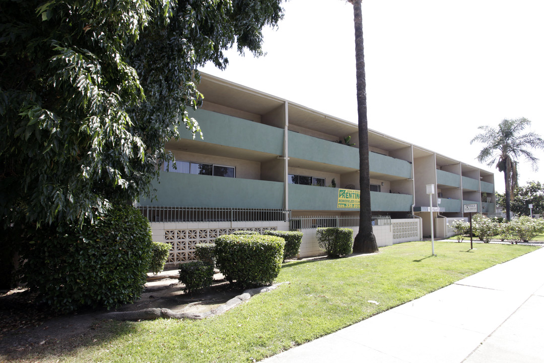 Badillo Apartments in West Covina, CA - Building Photo