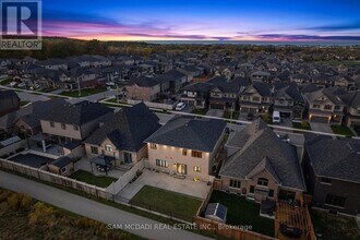 4008 Highland Park Dr in Lincoln, ON - Building Photo - Building Photo