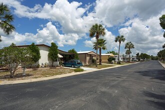 Brentwood Estates 55+ Retirement Living in Hudson, FL - Building Photo - Building Photo